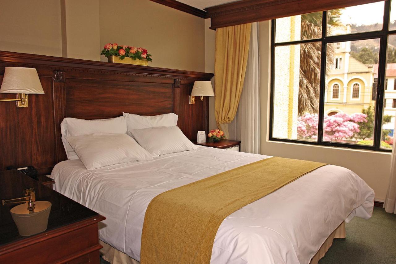 Hotel Florida อัมบาโต ภายนอก รูปภาพ